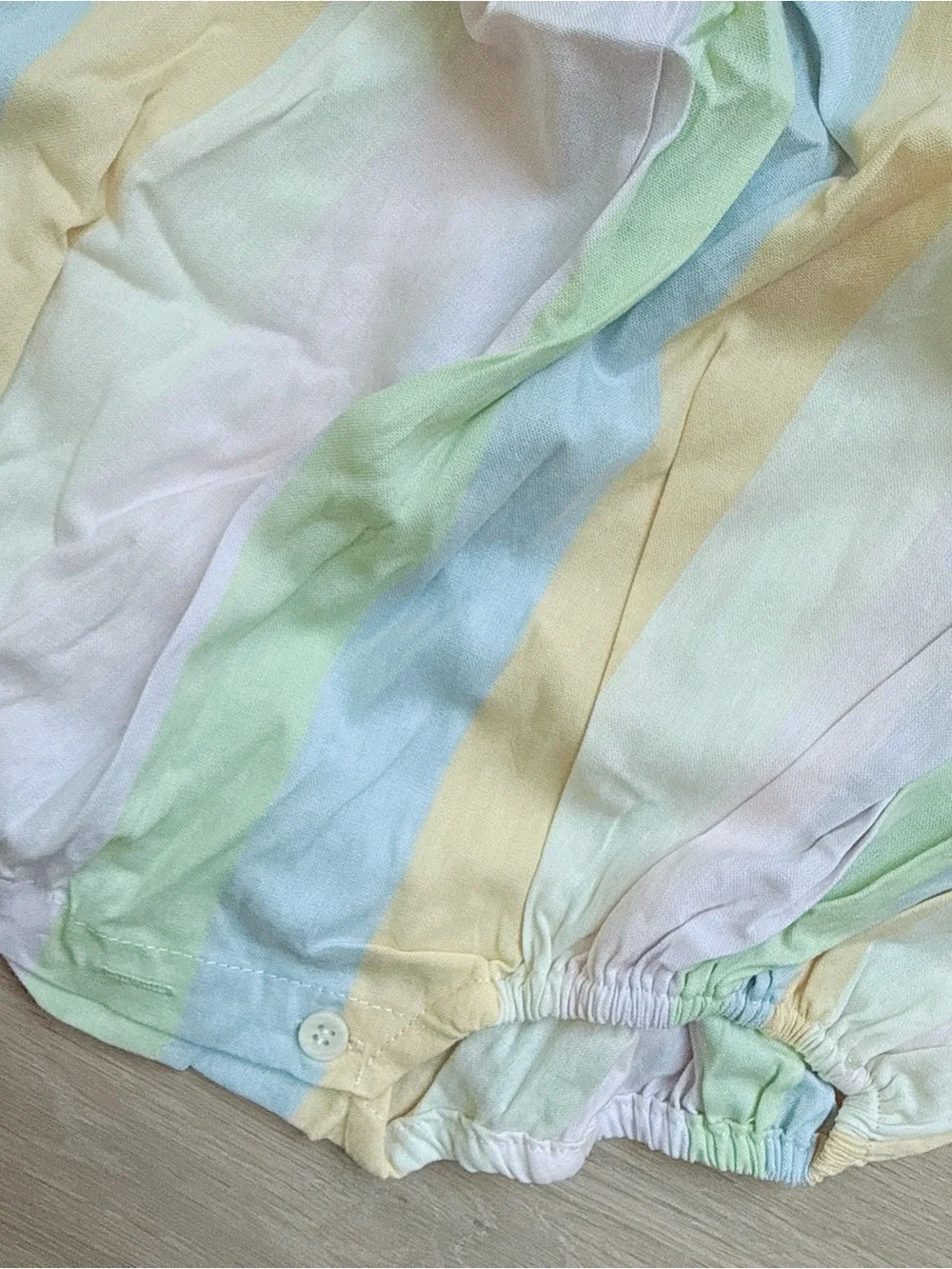 NWT Apo-style Pastel Rainbow Striped Embroidered Baby Romper Painters Stripe